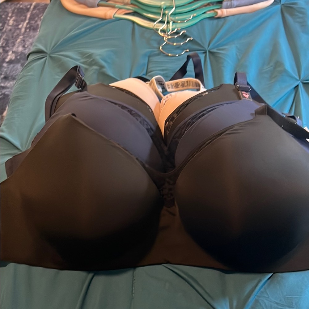 Set of 5 - Victoria's Secret Bras Essential Intimates
